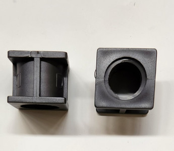 S3101103ZZZ Втулка направляющей R/H 800a/3M