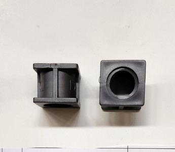 S3101103ZZZ Втулка направляющей R/H 800a/3M